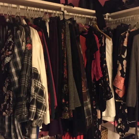 💋Like this listing to get notified when I go live💋 - Picture 4 of 4